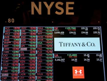 El Dow Jones superó las 50 mil unidades, un nivel que sólo logró alcanzar al inicio del 2026 y que bajó con la guerra EU-Irán. AFP/ARCHIVO