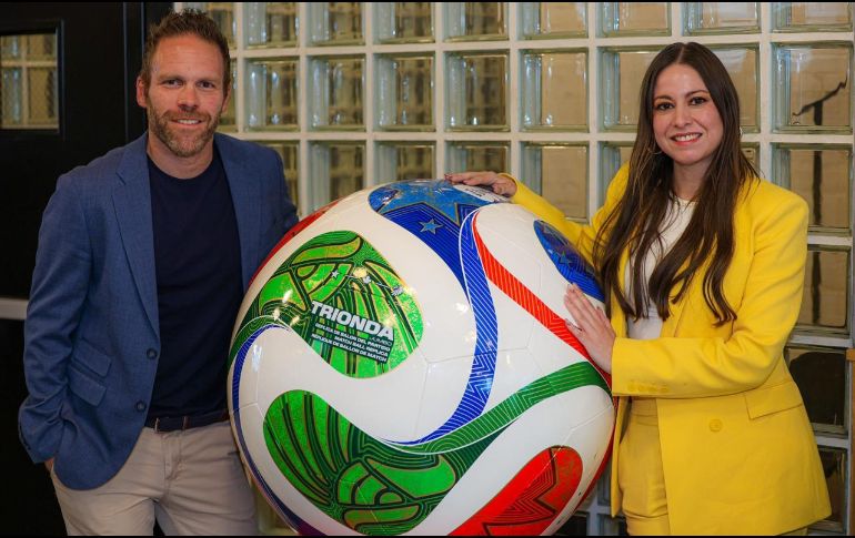 Montserrat Hidalgo, Host City Officer GDL 2026, y Andrés Labán, director del FIFA Fan Festival Guadalajara, compartieron detalles sobre la magnitud del evento. EL INFORMADOR/ A. NAVARRO.