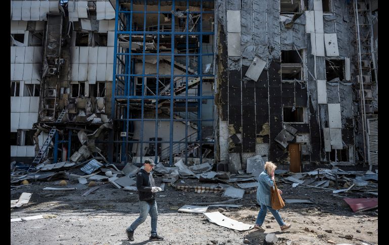Rusia lanzó durante la madrugada de este jueves uno de los mayores ataques contra Kiev desde el inicio de la guerra, con cientos de drones y decenas de misiles que dejaron al menos 12 muertos y decenas de heridos. EFE / M. Marusenko
