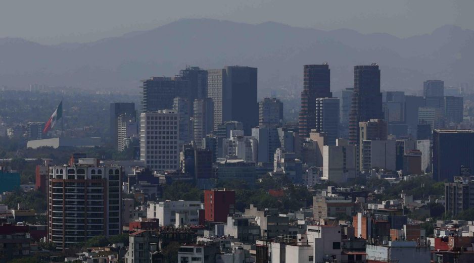 Esta mañana, la Ciudad de México mostró niveles altos de contaminación. SUN/D. Simón