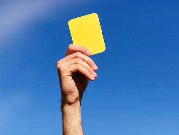 En febrero pasado, el IFAB anunció que a partir de la cita mundialista se sancionará en circunstancias nuevas. ESPECIAL / CANVA