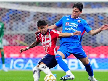 Cada vez que Chivas y Cruz Azul se encuentran en una fase final, la historia suele regalar partidos llenos de dramatismo, remontadas y momentos que quedan marcados en la memoria de la afición. IMAGO7
