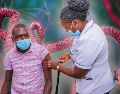 Personal sanitario intensifica labores de vigilancia y rastreo de contactos tras el nuevo brote de ébola detectado en Ituri, en la República Democrática del Congo. ESPECIAL / CANVA