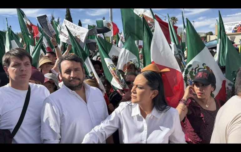 La marcha está encabezada por Ariadna Montiel y Andrés Manuel López Beltrán, así como por personalidades de Chihuahua. SUN/P. Gamboa