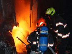 De manera preliminar, las autoridades no reportan personas lesionadas y descartan riesgo de propagación a fincas o negocios aledaños. ESPECIAL / OPD Coordinación Municipal de Protección Civil y Bomberos de Zapopan