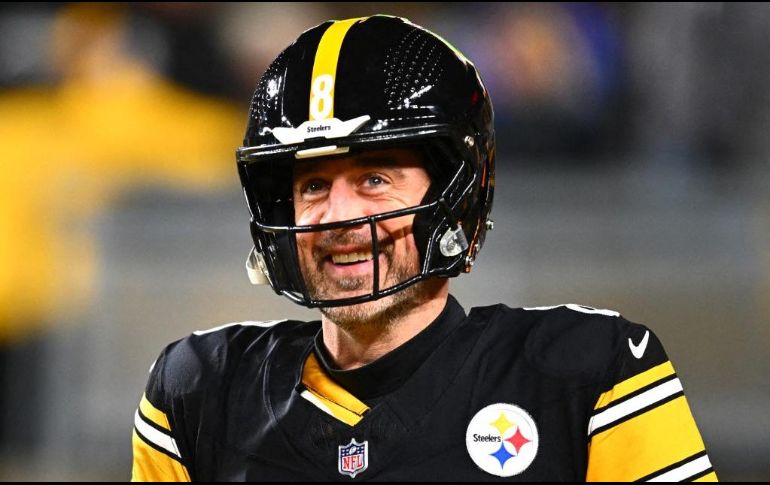 Aaron Rodgers llegó a la organización de Pensilvania en 2025 como agente libre, buscando redención tras un paso deslucido y lleno de dudas con los New York Jets. AFP / ARCHIVO