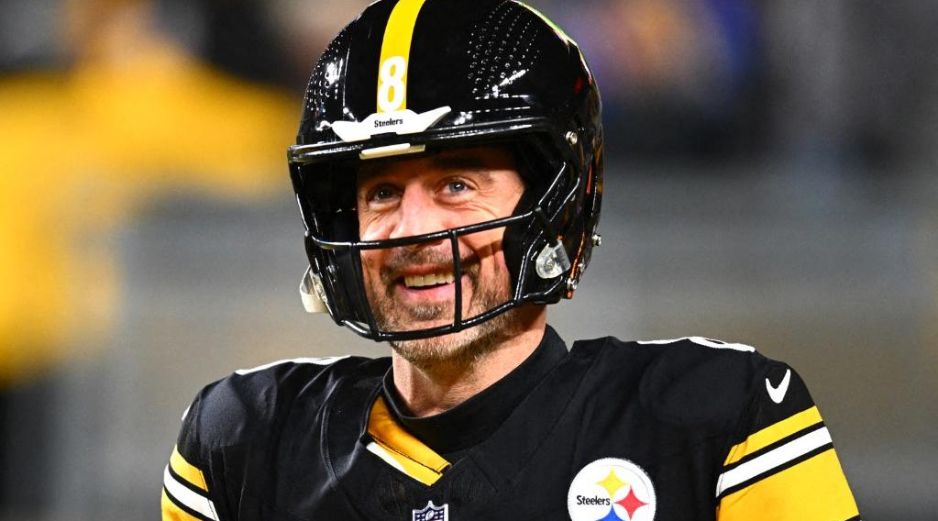 Aaron Rodgers llegó a la organización de Pensilvania en 2025 como agente libre, buscando redención tras un paso deslucido y lleno de dudas con los New York Jets. AFP / ARCHIVO
