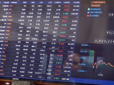 El petróleo WTI volvió a tener una subida que sólo aumentó las tensiones en el mercado bursátil. EFE/R. Khan