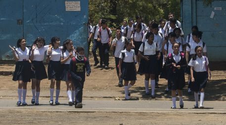 Las autoridades locales modifican el calendario para proteger a los estudiantes del calor extremo y gestionar la logística del Mundial 2026. EFE/ARCHIVO