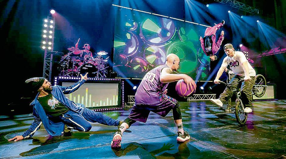“360 ALLSTARS”, es un espectáculo que combina circo urbano, música en vivo, breakdance, basquetbol freestyle y acrobacia. CORTESÍA