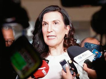 Kenia López Rabadán, presidenta de la Mesa Directiva de la Cámara de Diputados. ESPECIAL