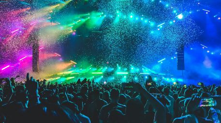 La plataforma digital de Ticketmaster será la encargada de gestionar todas las fases de venta del Corona Capital 2026. Unsplash