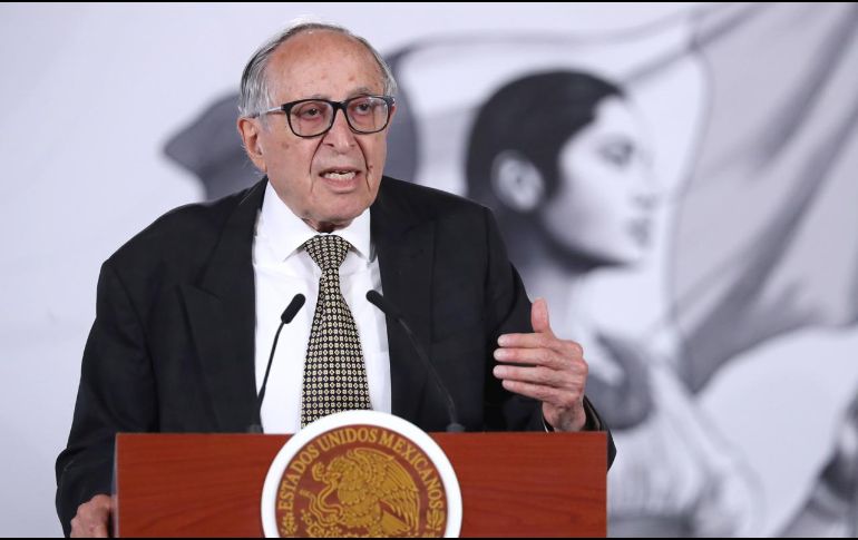 El funcionario precisó que no existe tratamiento específico ni para el ébola ni para el hantavirus, por lo que la vigilancia y la prevención son esenciales. EFE/M. Guzmán
