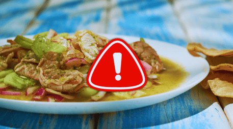 Preparaciones muy populares como el ceviche, los aguachiles o los cócteles crudos son un verdadero caldo de cultivo para microorganismos peligrosos si no se mantienen a una temperatura estricta. ESPECIAL / CANVA