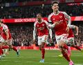 El camino hacia el título del Arsenal se cimentó con actuaciones llenas de carácter. El paso definitivo lo dieron ayer lunes 18 de mayo, cuando vencieron al Burnley en condición de locales. AFP / G. Kirk