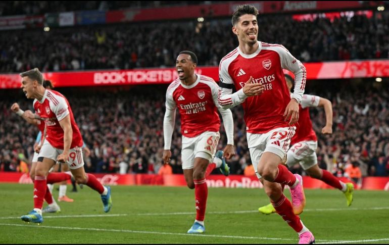 El camino hacia el título del Arsenal se cimentó con actuaciones llenas de carácter. El paso definitivo lo dieron ayer lunes 18 de mayo, cuando vencieron al Burnley en condición de locales. AFP / G. Kirk