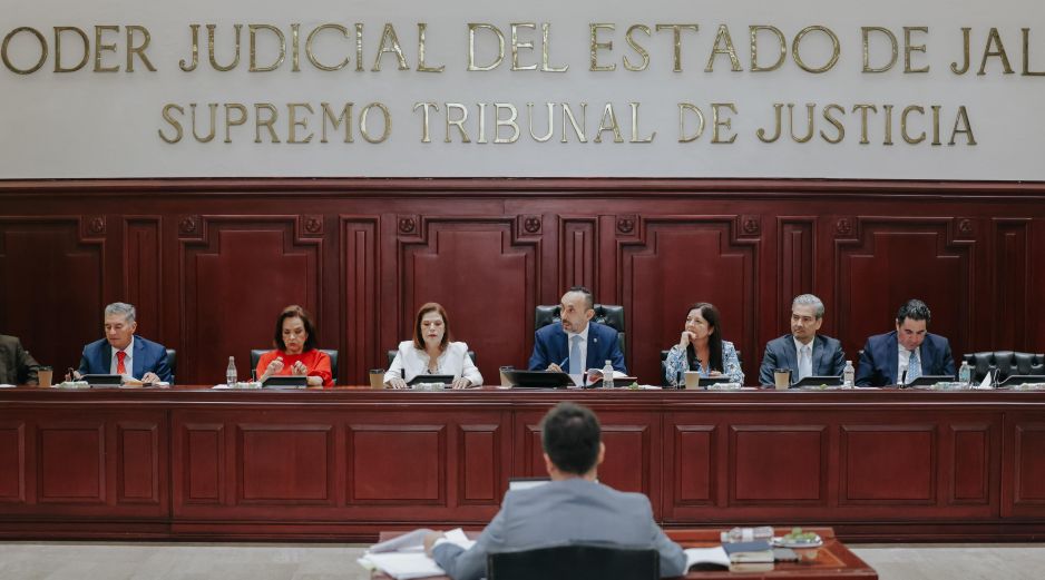 El pleno del Supremo Tribunal de Justicia del Estado de Jalisco (STJEJ) aprobó durante una sesión ordinaria la implementación de nuevas herramientas tecnológicas que buscan optimizar tanto su operatividad institucional como la atención directa a la ciudadanía. CORTESÍA