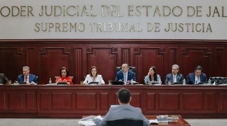 El pleno del Supremo Tribunal de Justicia del Estado de Jalisco (STJEJ) aprobó durante una sesión ordinaria la implementación de nuevas herramientas tecnológicas que buscan optimizar tanto su operatividad institucional como la atención directa a la ciudadanía. CORTESÍA