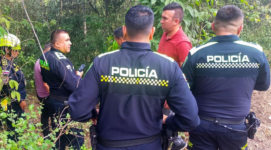 La Policía de Norte de Santander detalló que encontró los cuerpos dentro de un vehículo en un tramo carretero. EFE