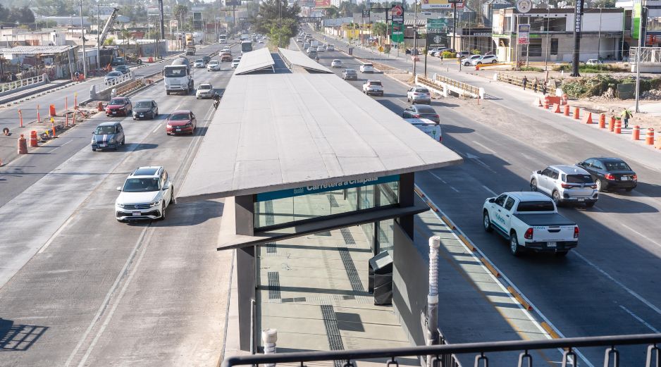 El servicio arrancará el 4 de junio con una flota de 41 autobuses, equipados con aire acondicionado, internet gratuito, puertos USB y cámaras de videovigilancia, según confirmó Lemus. ESPECIAL / SIOP