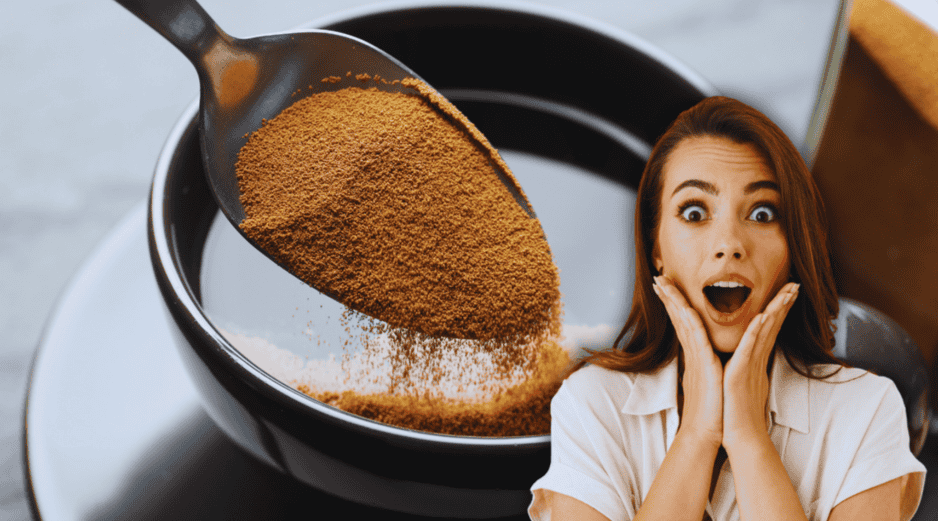 Profeco advierte constantemente que algunas marcas comerciales de café soluble añaden azúcares, saborizantes o conservadores que disminuyen su pureza original. ESPECIAL / CANVA