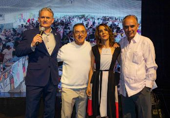 David McGrath, Moisés Hernández, Gaby Castañeda y Carlos Wolstein. GENTE BIEN JALISCO / Revista del 22 de mayo 2026