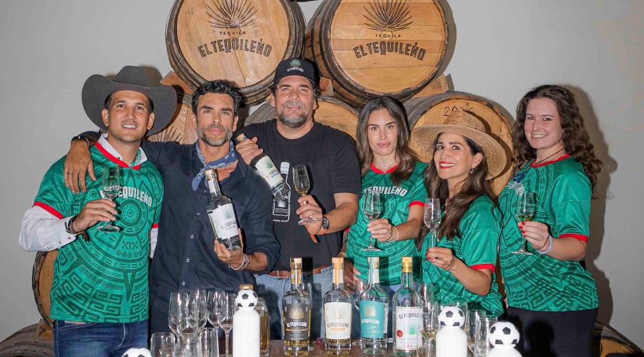 En portada: Polo Salles, Gonzalo García Vivanco, Tony Salles, Alethia Sada, Gina Castillo y Sophie Bilyea. GENTE BIEN JALISCO / Revista del 22 de mayo 2026