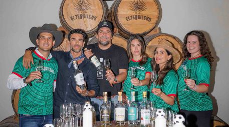 En portada: Polo Salles, Gonzalo García Vivanco, Tony Salles, Alethia Sada, Gina Castillo y Sophie Bilyea. GENTE BIEN JALISCO / Revista del 22 de mayo 2026