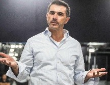 La dirigencia de Morena aplicó esta sanción porque Sergio Mayer abandonó sus labores para participar en un reality show.