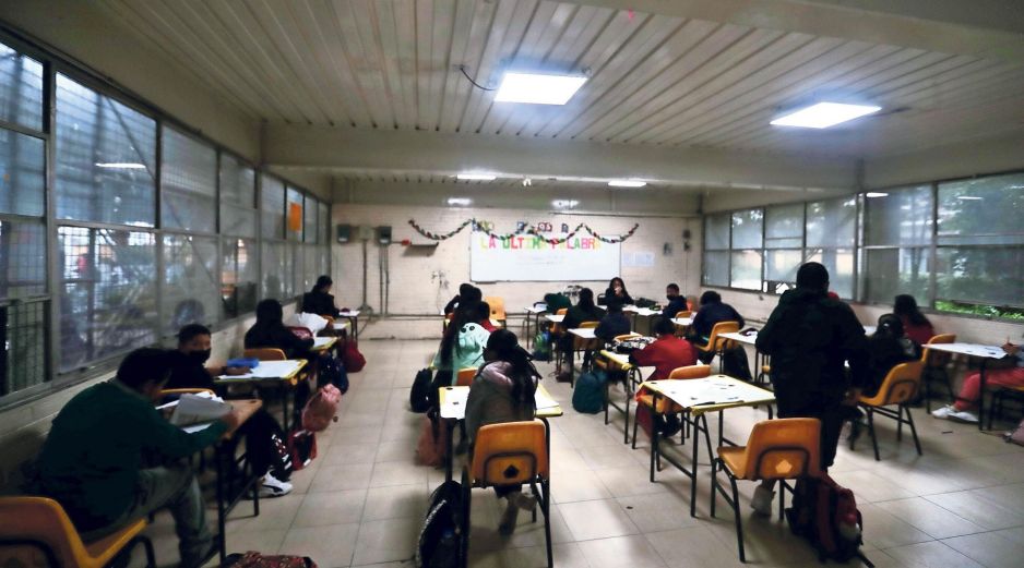 El secretario de Educación Jalisco, Juan Carlos Flores Miramontes, compartió en sus redes el comunicado oficial sobre las clases virtuales, así como también se compartió en la gaceta Oficial El Estado de Jalisco. SUN/ARCHIVO