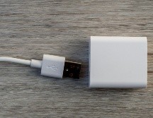 Sentir que el adaptador de tu teléfono arde al tacto es una preocupación común que no debes ignorar. Unsplash