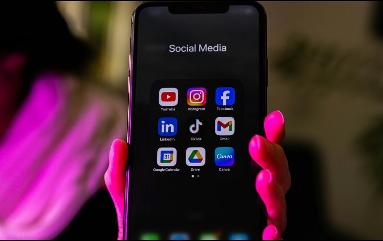 El regulador también adelantó que estudia utilizar nuevos poderes de inspección previstos en la Ley de Seguridad en Línea para auditar los sistemas de moderación, algoritmos y controles de edad de las plataformas en tiempo real. Unsplash