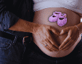 El objetivo principal de esta ley es garantizar una atención digna, segura y totalmente libre de violencia obstétrica, permitiendo que cada futura mamá elija libremente quién la acompaña en este proceso tan íntimo. ESPECIAL / CANVA