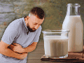Conoce la edad exacta y los síntomas reales para proteger su salud digestiva hoy mismo. ESPECIAL / CANVA