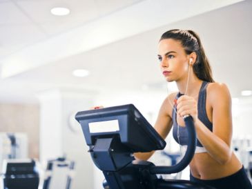 Se recomienda consultar a tu médico de confianza antes de iniciar cualquier régimen de alto impacto. PEXELS