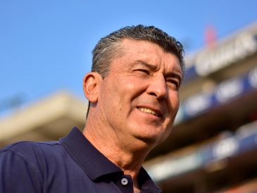 El “Chepo” de la Torre criticó a los directivos del futbol mexicano y afirmó que “entre ellos mismos se meten el pie”. IMAGO7.