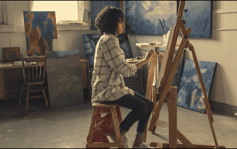 La búsqueda de una voz propia también puede influir en la forma en que los artistas se relacionan con los demás. CANVA