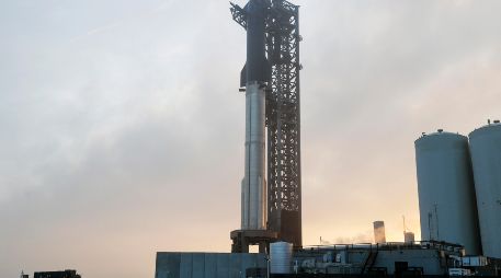 El rediseño significativo del cohete incluye la integración de los nuevos motores Raptor 3. EFE/A. Davis