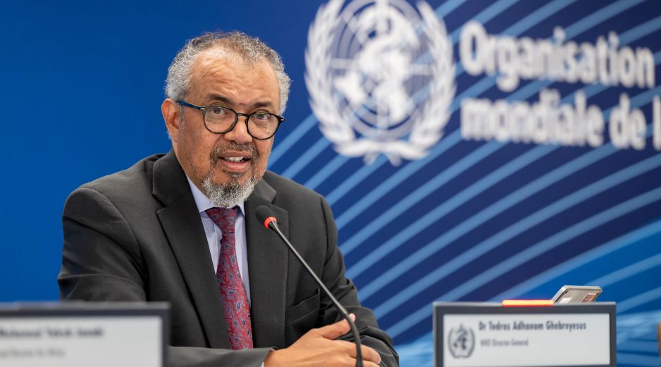 El director general de la Organización Mundial de la Salud, Tedros Adhanom Ghebreyesus, interviene durante una rueda de prensa sobre el brote de ébola causado por el virus Bundibugyo en la República Democrática del Congo y Uganda, en la sede de la OMS en Ginebra, Suiza, el 22 de mayo de 2026. EFE/M. TREZZINI