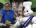 Conoce las recomendaciones de la Guía Michelin para disfrutar de Tacos y Gorditas Elvira en el Mercado Alcalde. EL INFORMADOR / ARCHIVO