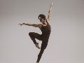 Desde Nueva York, donde actualmente desarrolla una intensa temporada en el Metropolitan Opera House y mantiene su actividad con el American Ballet Theatre, Hernández reconoce que Despertares se ha vuelto parte esencial de su vida cotidiana. CORTESÍA