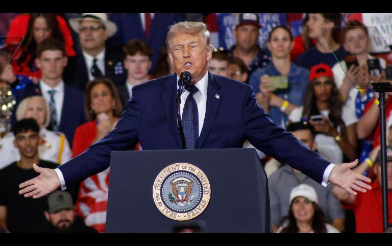 Donald Trump participó en un mitin en Suffern, Nueva York, este viernes. EFE/K. Betancur