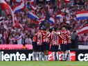 Tras la eliminación en el Clausura 2026, Chivas ya comenzó a mover piezas rumbo al próximo torneo. IMAGO7