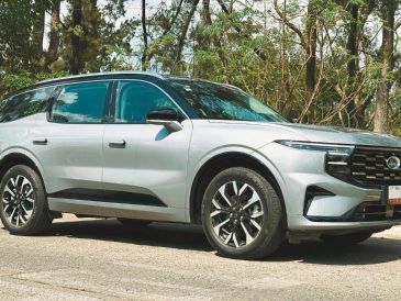 Edge. La camioneta acelera bien, es estable e híbrida.  ESPECIAL