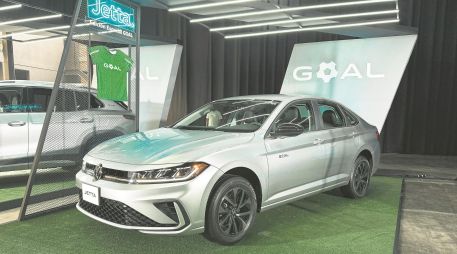 Jetta. El modelo se suma a la estética mundialista. ESPECIAL