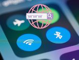 Si bien lo ideal sería usar una sola de estas funciones a la vez, la realidad es que muchos dispositivos requieren tanto conexión Wi-Fi como Bluetooth para operar correctamente. ESPECIAL / CANVA