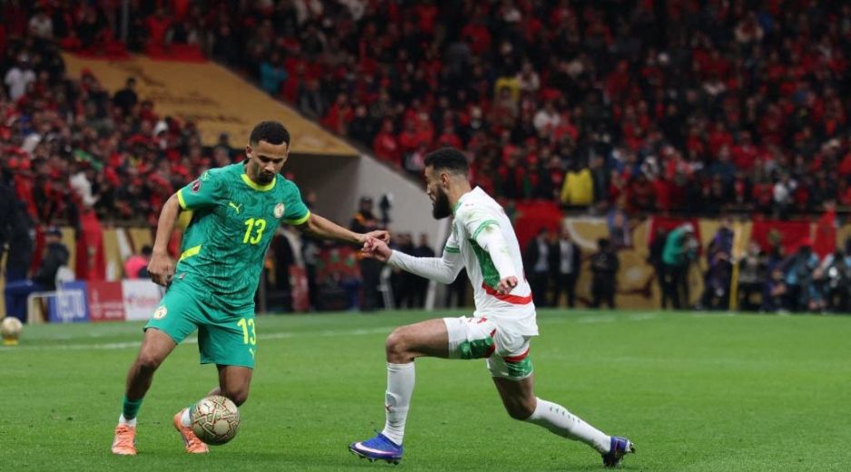 Senegal se coronó campeón de África en la cancha, pero la Confederación Africana de Futbol le retiró el título y se lo otorgó a Marruecos como sanción. AFP / ARCHIVO