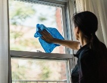 Con ingredientes que tienes en tu despensa puedes dejar los vidrios relucientes. ESPECIAL/PEXELS