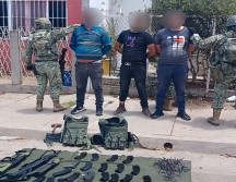 En distintos operativos efectuados en la capital del estado de Sinaloa, se logró la detención de cuatro civiles con armas y drogas y se ejecutó una Orden Técnica de Investigación en un inmueble. ESPECIAL