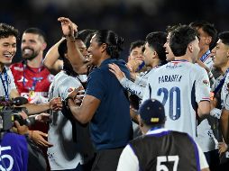 El presidente del Consejo de Administración de la Cooperativa La Cruz Azul, Víctor Velázquez, reafirmó al estratega mexicano al frente del equipo de cara a la siguiente campaña. IMAGO7.